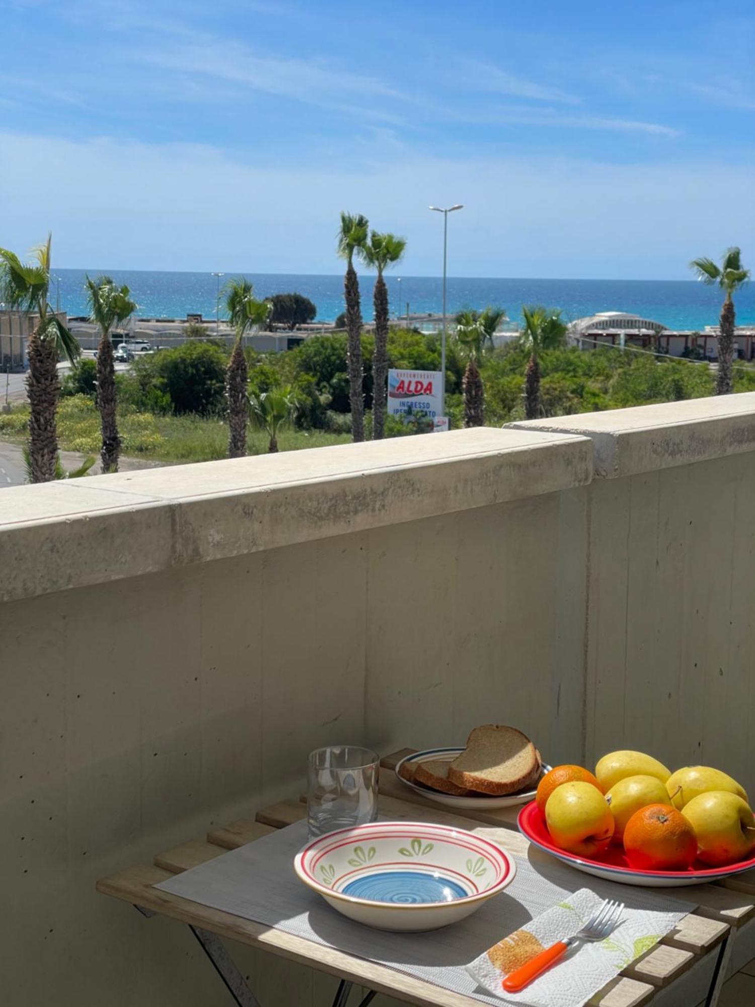 House Nereide, Lovely Apartment Sea View Галиполи Екстериор снимка